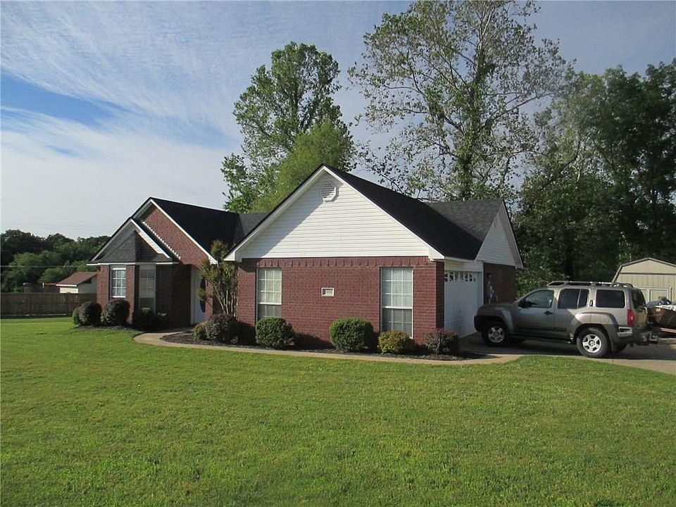 1st image of 1001 Sandstone Dr