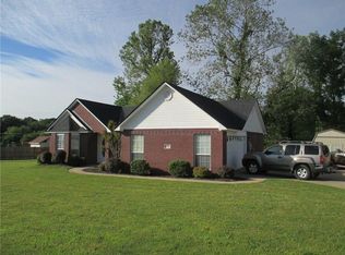 1001 Sandstone Dr, Van Buren, AR 72956