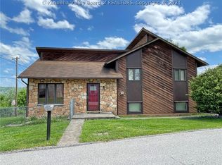 1021 Mountain Rd, Charleston, WV 25303