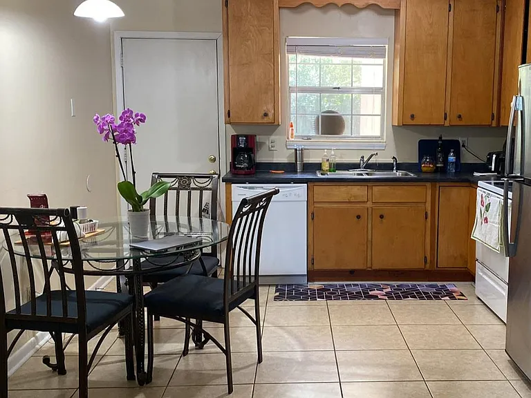 1205 Pinnacle Cir #B — Photo 7