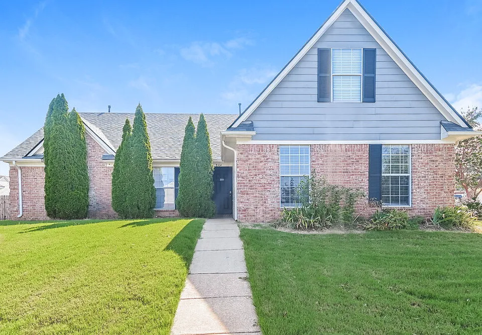 8104 Manhatten Dr