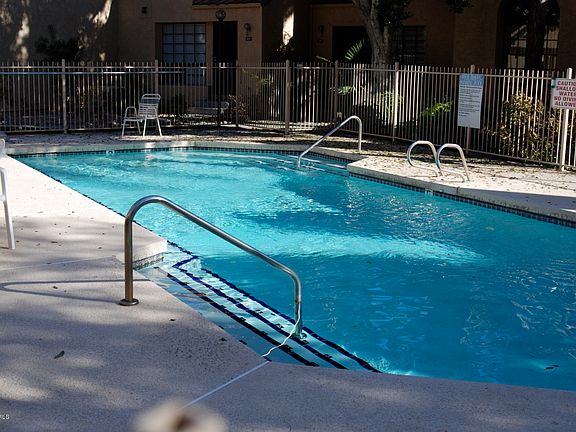 4th image of 1025 E Highland Ave Unit 12