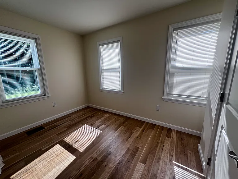 14 Marriott Ave — Photo 18