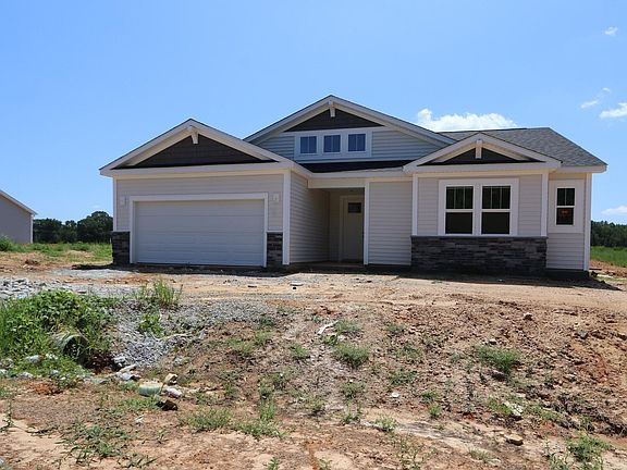 2nd image of 119 Coco Ln