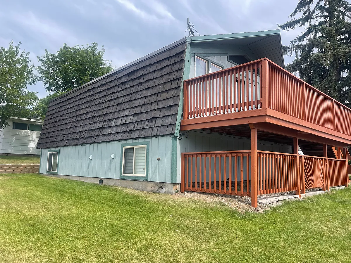 Building Photo - 180 N 17th Ave