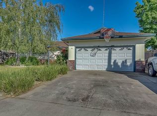 3058 W Del Rio Dr, Stockton, CA 95204