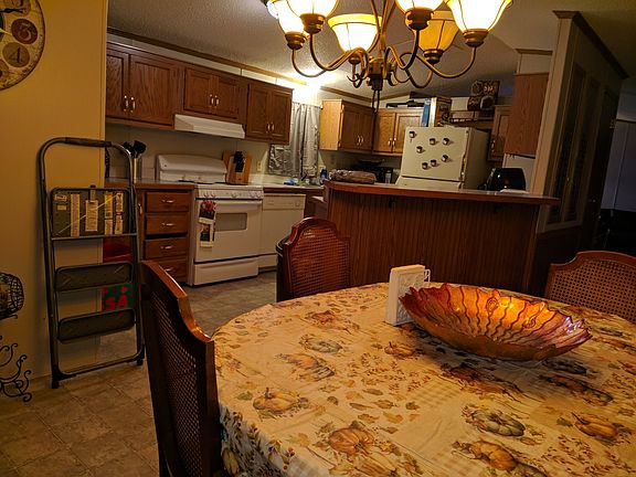 4th image of 1364 Stone Creek Valley Cir