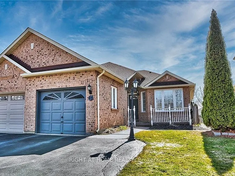 47 Jackson Ct W — Photo 1
