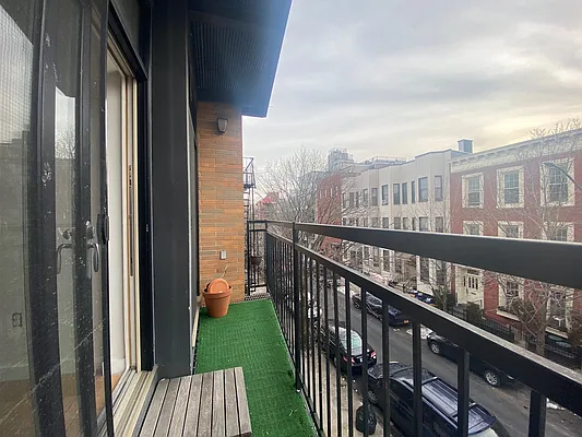 Rented by Dream Space Realty | media 11