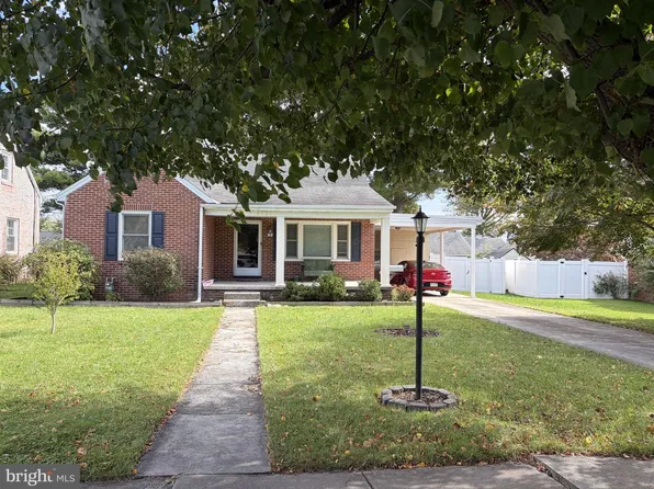 5 Lee St, Hanover, PA 17331