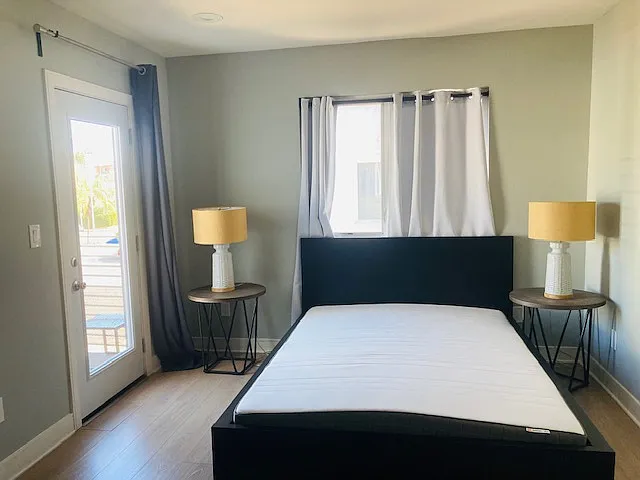 429 N Heliotrope Dr #1/2 — Photo 9
