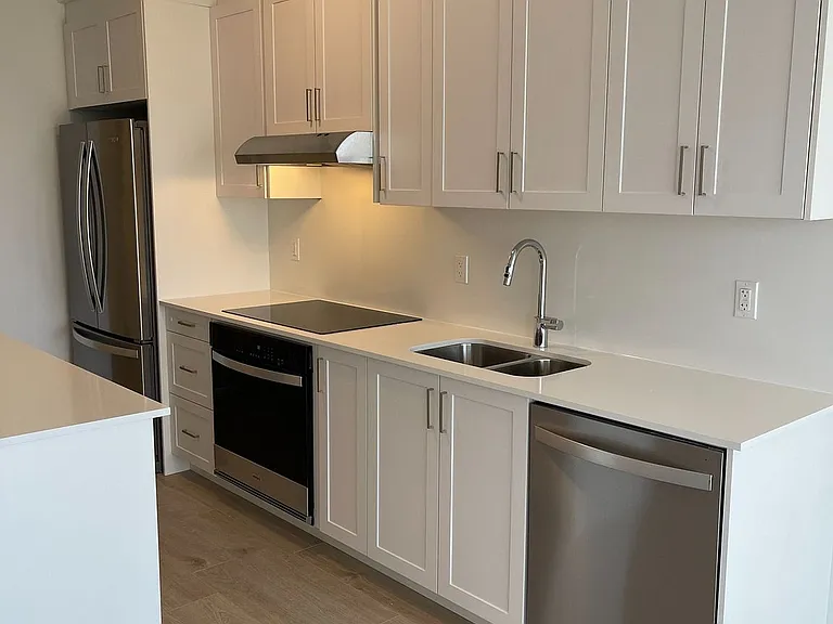 1035 Southdown Rd #801 — Photo 9