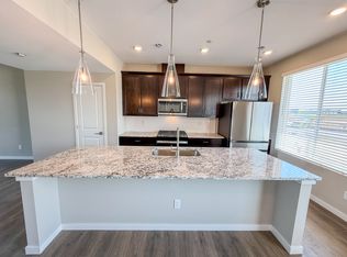 1736 Peak Loop, Broomfield, CO 80023