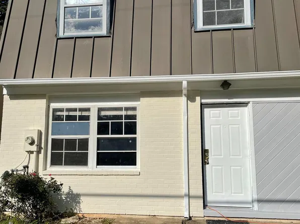 1831 Village Green Dr #X141, Landover, MD 20785