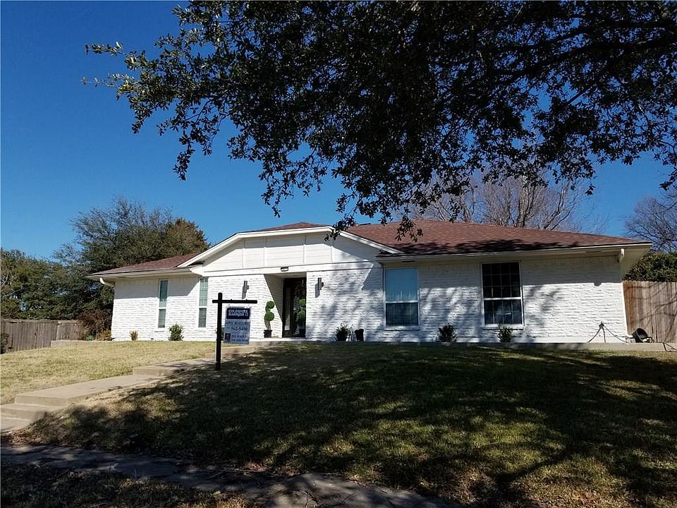 1st image of 1413 Briar Hollow Ln