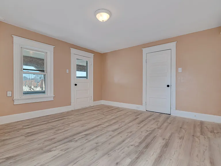 516 Hickory St — Photo 34