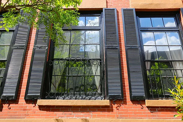 Rented by Compass | media 12