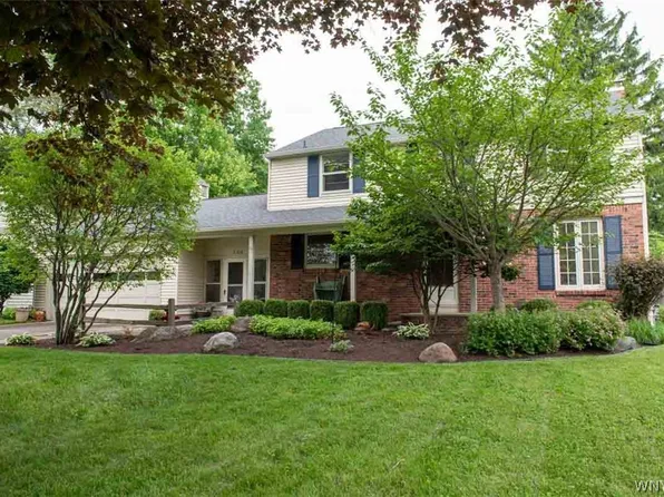 108 Lenora Dr, Hamburg, NY 14075