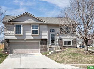 6220 N 129th Cir, Omaha, NE 68164