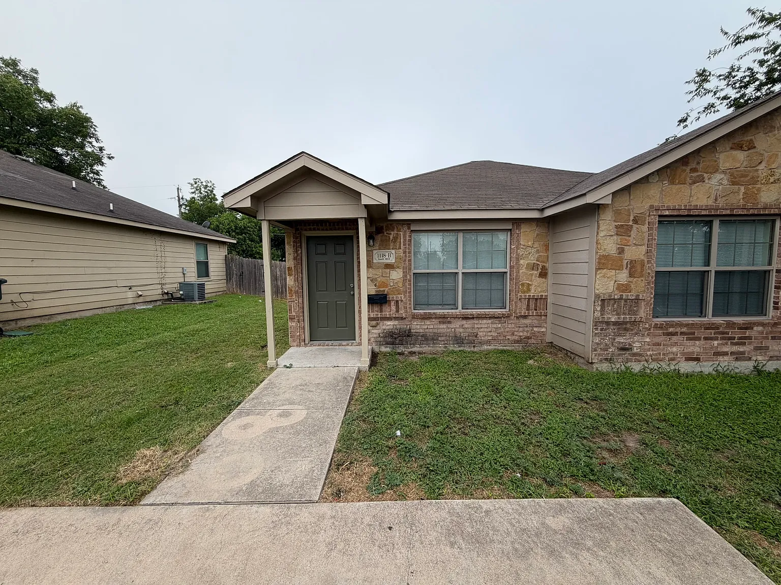 1 bed, 609 sqft, $650 — Photo 1