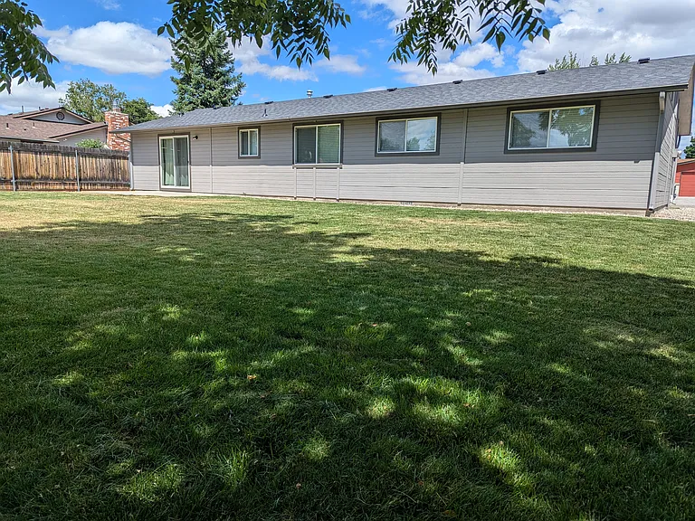 2025 N Workland Dr — Photo 15