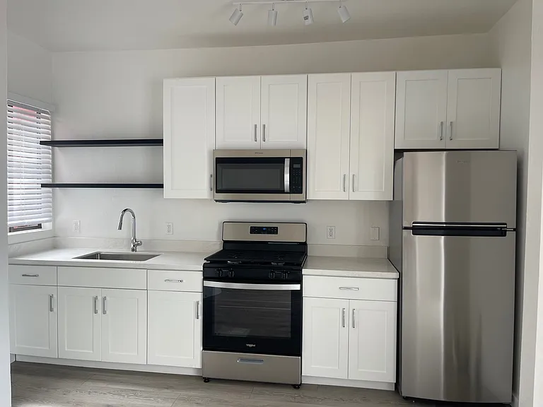 387 Arguello Blvd #A — Photo 1