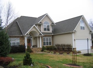 7504 Cherry Blossom Ln, Knoxville, TN 37931