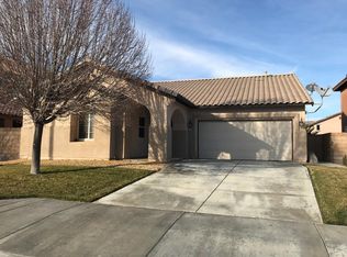 4045 Jonathon St, Lancaster, CA 93536