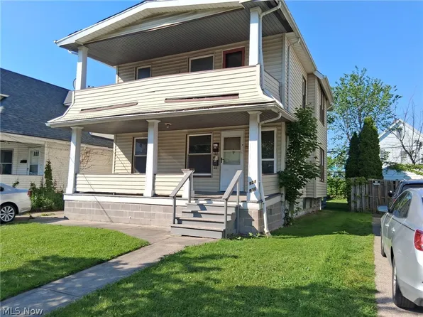 930 Evangeline Rd, Cleveland, OH 44110