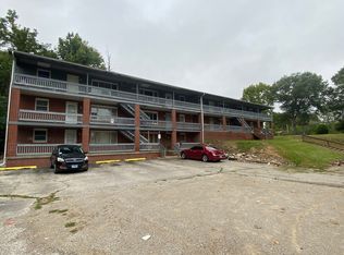 802 Bryan Ave APT D, Danville, IL 61832