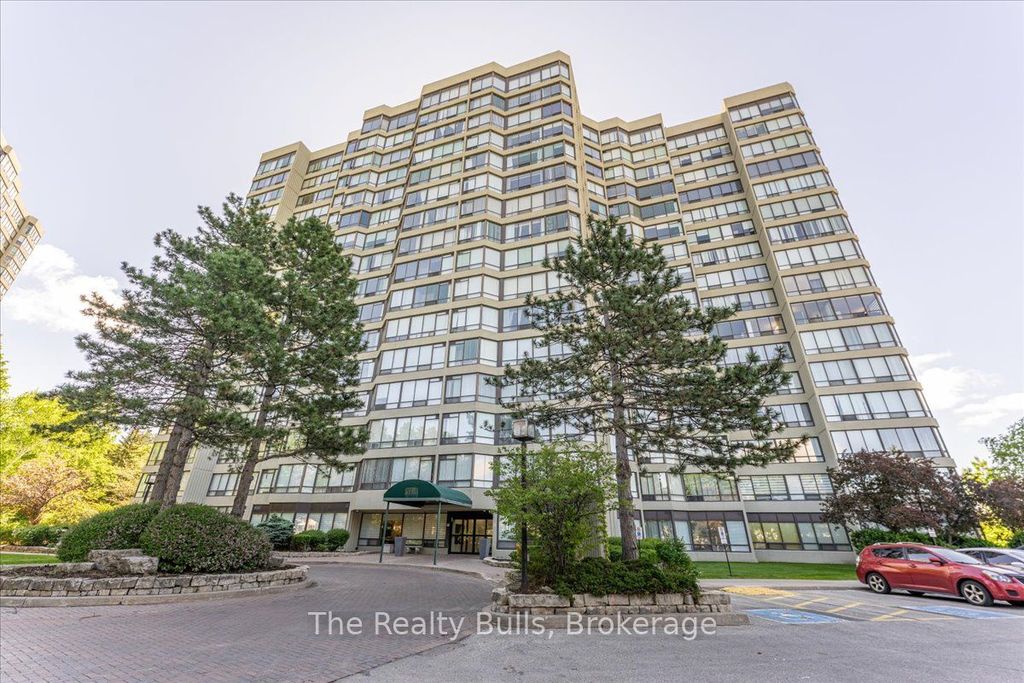 26 Hanover Rd #701, Brampton, ON, Brampton