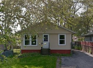 1416 N Lake Shore Dr, Round Lake Beach, IL 60073