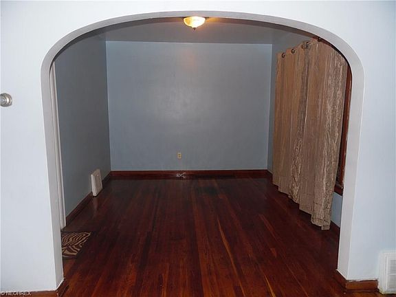 4th image of 310 Nebraska Ave