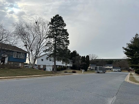 5th image of 2148 Georgetown Dr