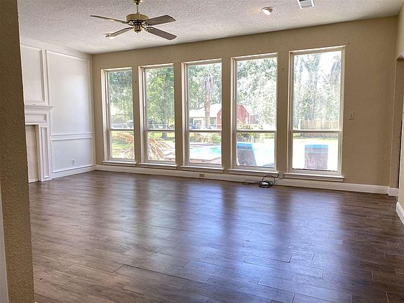 5th image of 1403 Dawnwood Dr