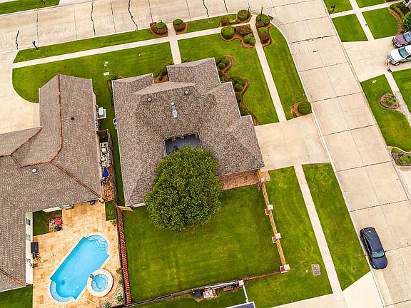 3rd image of 105 Kettle Ln #0