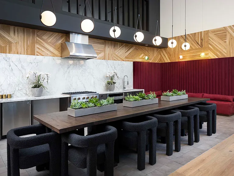 Alexan Noho West — Photo 24
