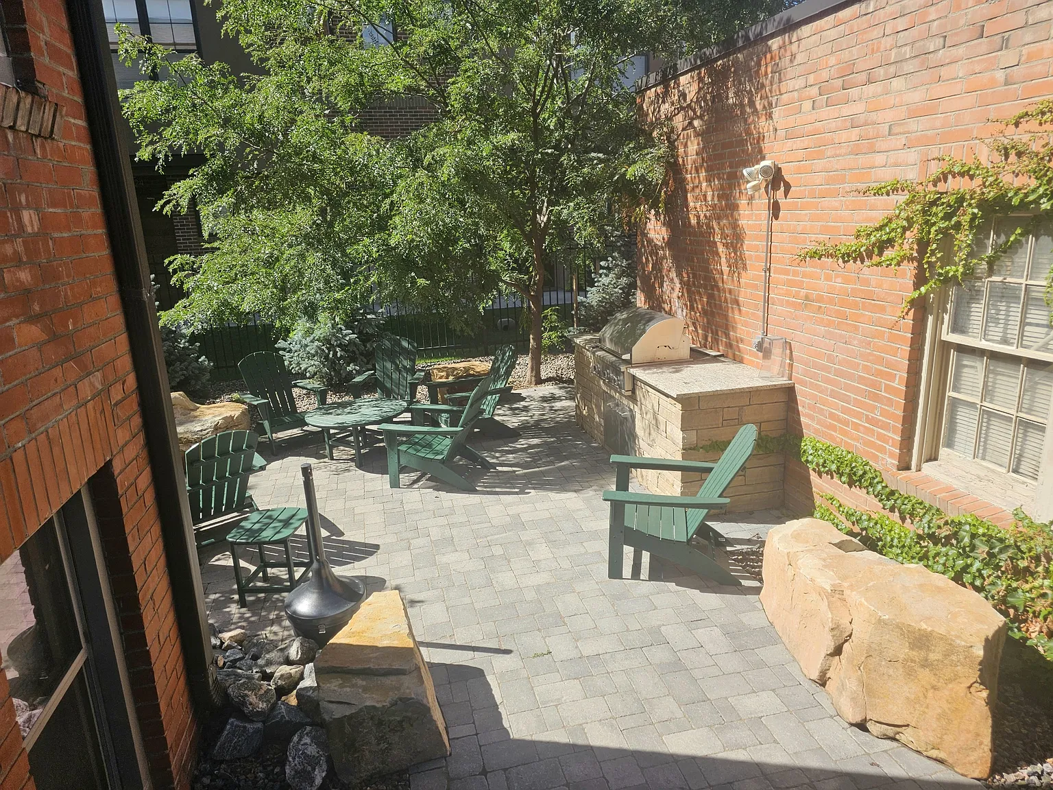 Studio, 625 sqft, $1,500 — Photo 2