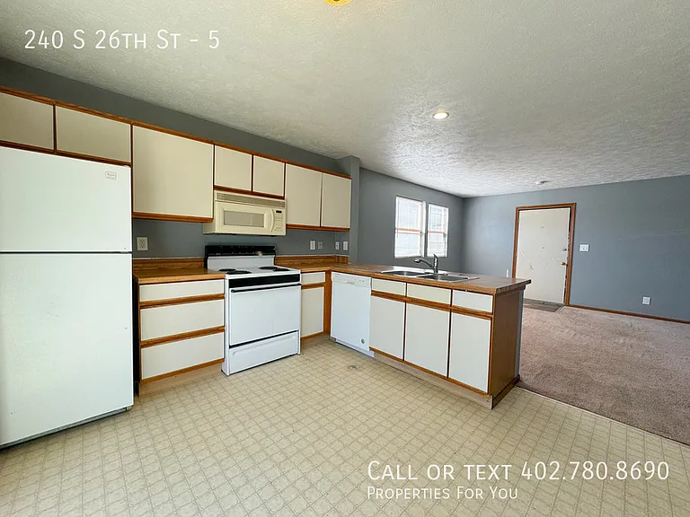 240 S 26th St #5 — Photo 6