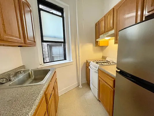 Rented by Highline Residential | media 11