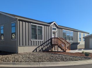 1284 N 19th St #251, Philomath, OR 97370