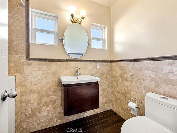 5th image of 20 Sandra Ave