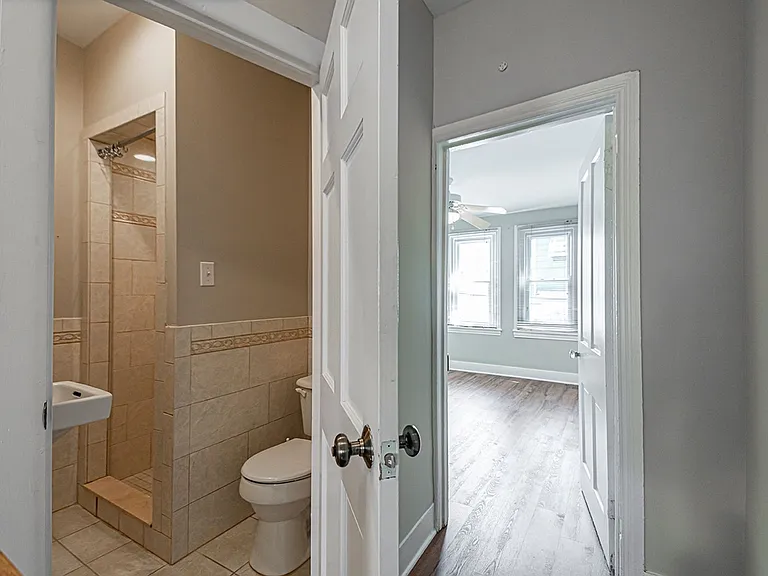 615 S Lecount St — Photo 11