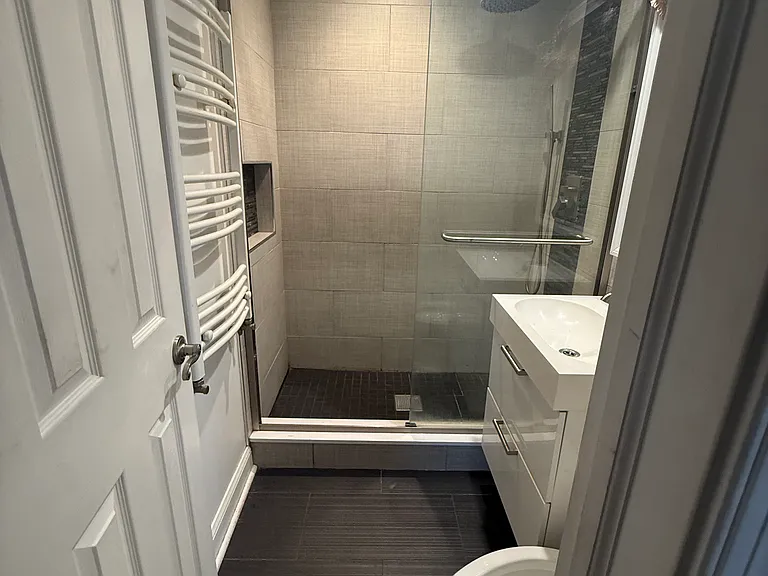 211 Bradford Ave — Photo 13