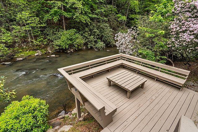 2nd image of 61 River Bend Ct