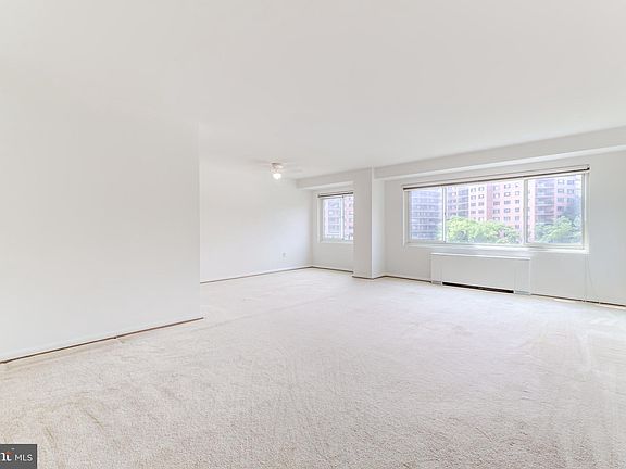3rd image of 4201 Cathedral Ave NW APT 717E