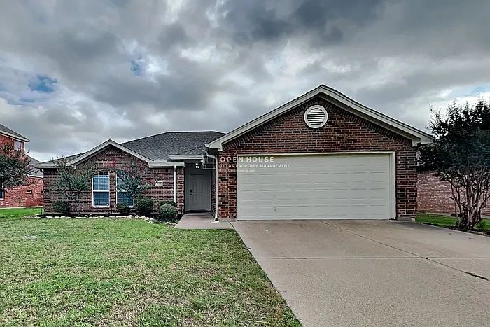 3 bed, 2.0 bath, 1709 sqft, $2,200 — Photo 1