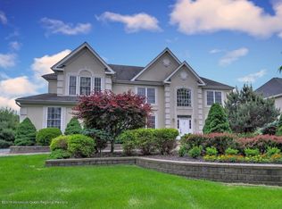 66 Pleasant Valley Rd, Morganville, NJ 07751