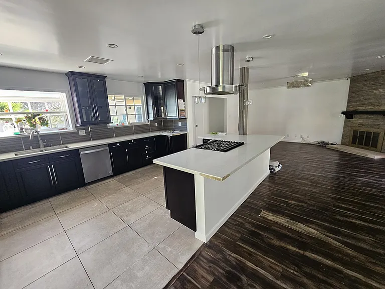 18236 Clark St — Photo 14