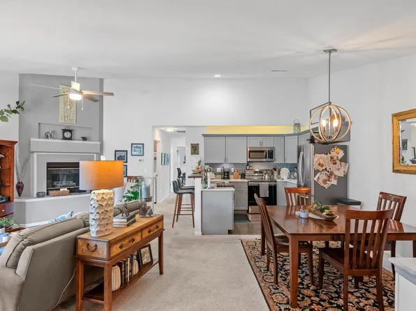 11130 West Gilbert AVENUE Unit F, Wauwatosa, WI 53226